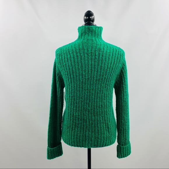 Abound Green Golf and Gray Sweater Set - Picture 4 of 12